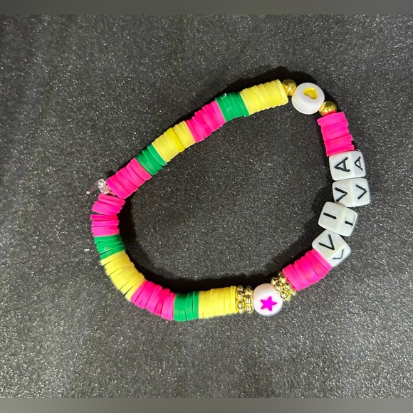 Viva (Trolls) Heishi Bracelet - Picture 8 of 8